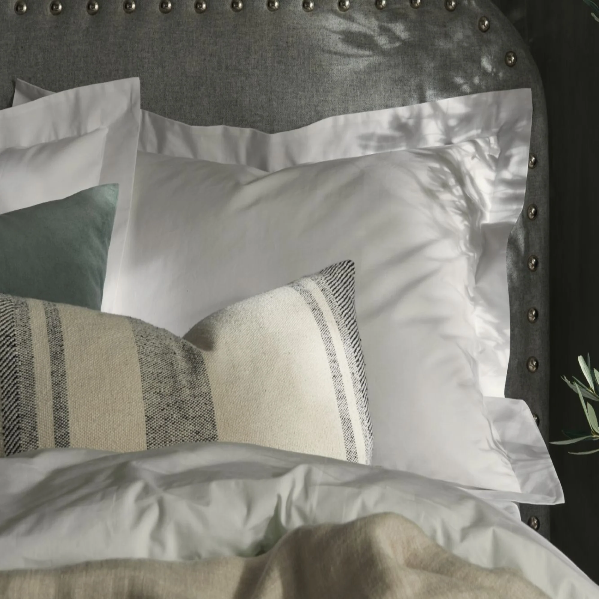 200 Thread Count Classic 100% BCI Cotton Pair of Pillowcases - Image 7