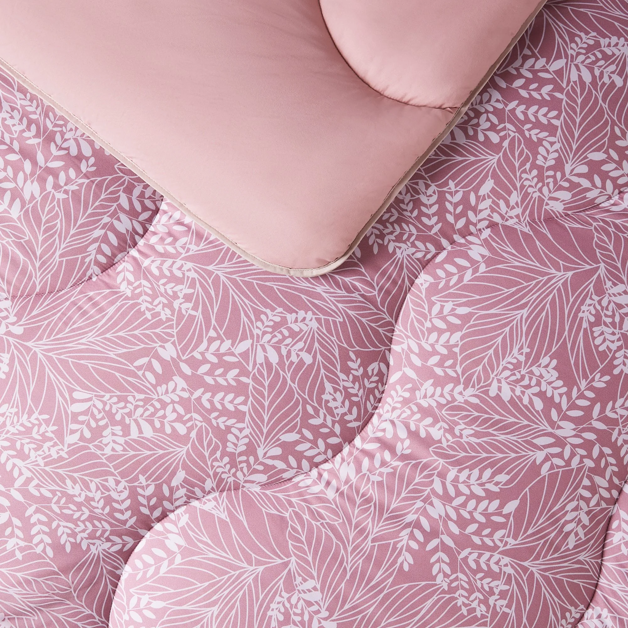 Night Lark® Linear Leaf Coverless Duvet Set - Image 3