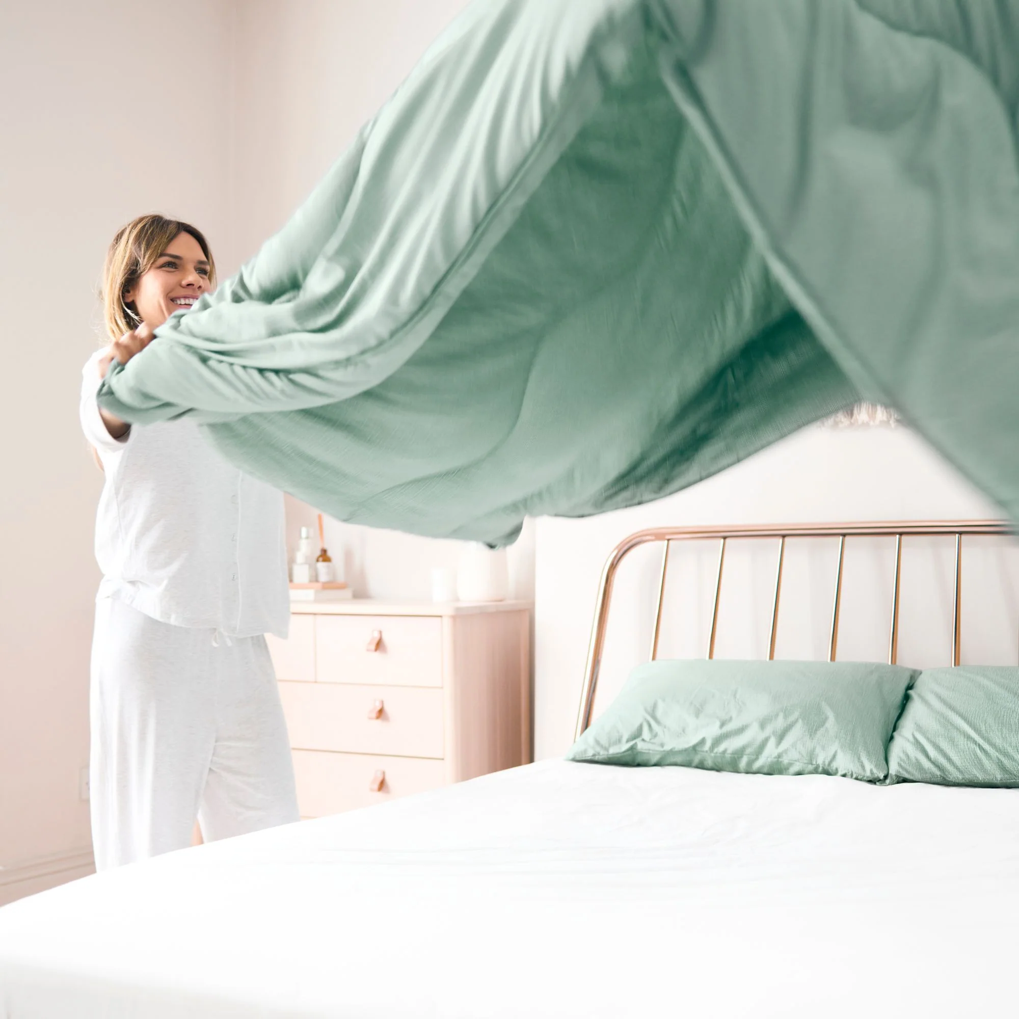Night Lark® Linen Print Coverless Duvet - Image 18